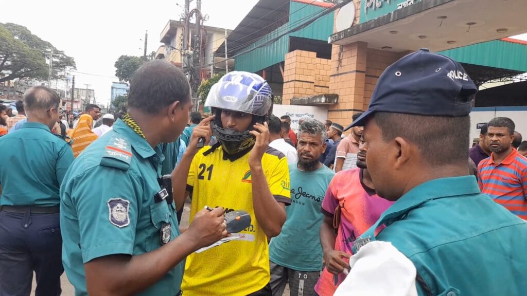 সিলেটে অবৈধ যানবাহনের বিরুদ্ধে এবার পুলিশের অভিযান