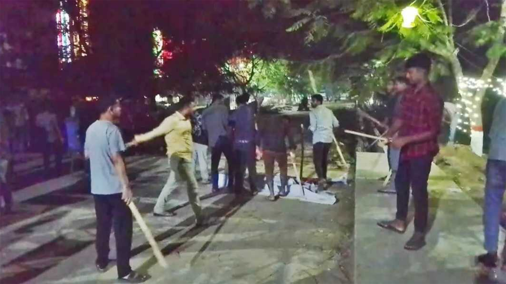 0150e9a9a369eccdd31a6d90dec450f4784e6e1d86333d99