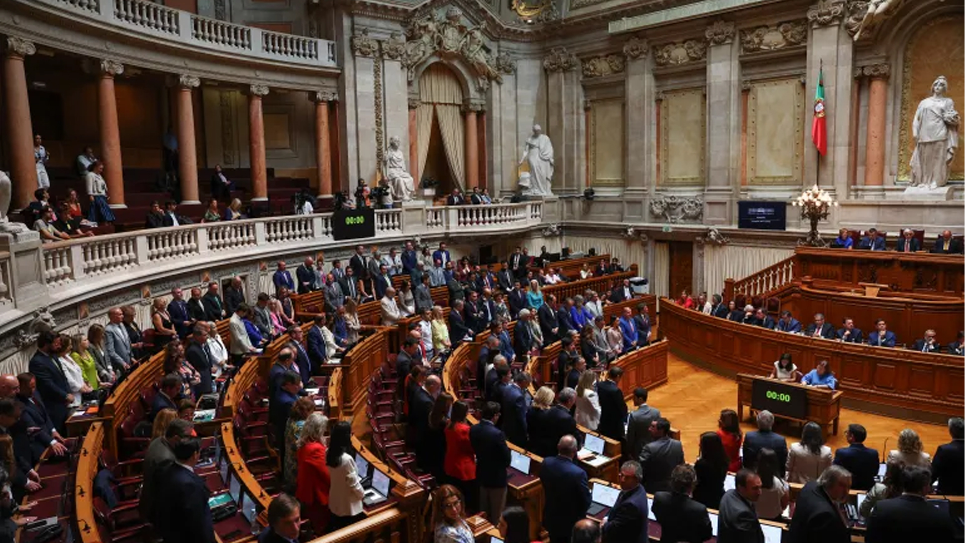 121d16e1f0adf2c274aa51f08c5ffd019a3d9619f69f5d3f