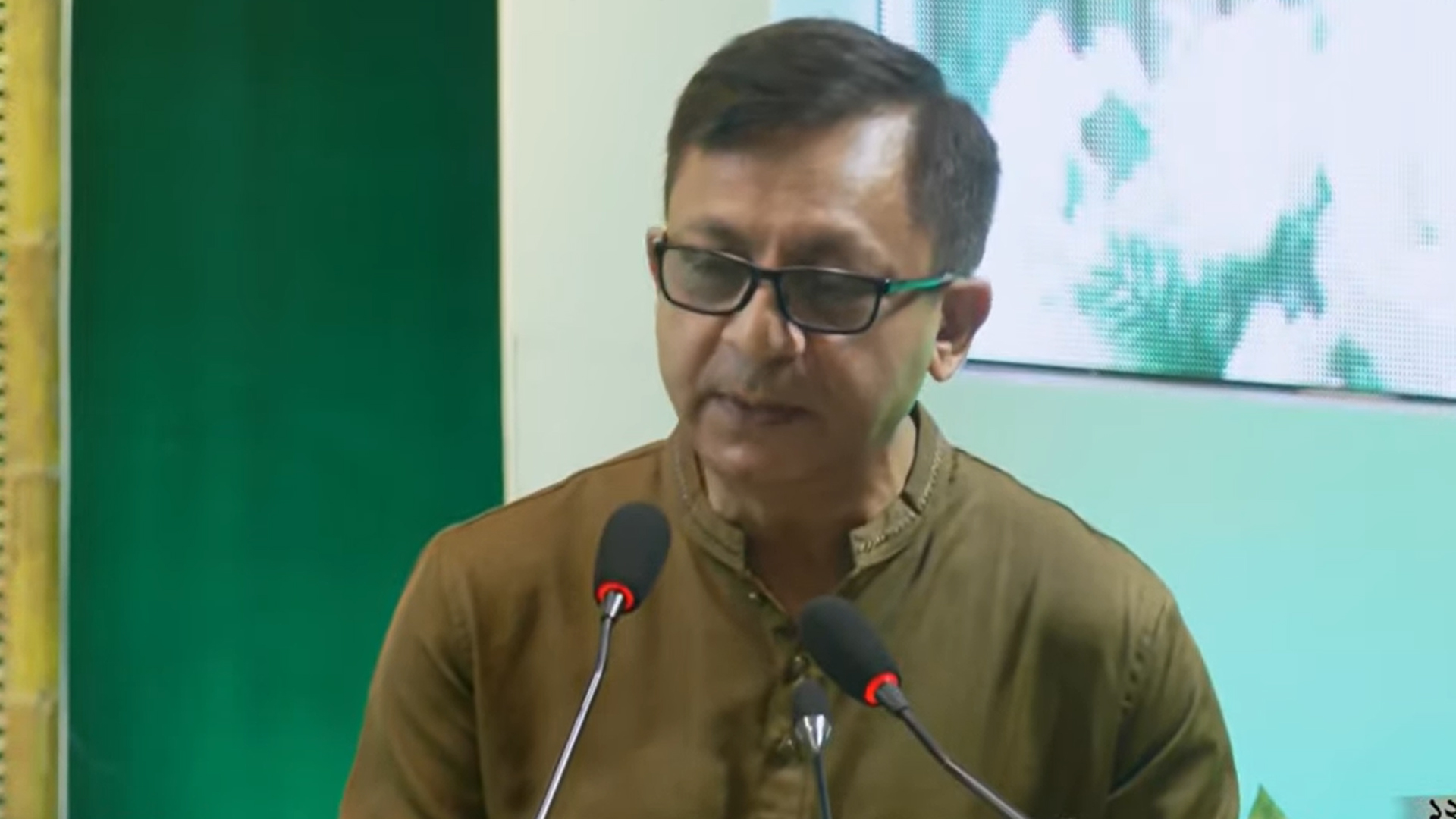 608a4c30e7e79cd198bdd0eeb800572a03148124342e4c3a