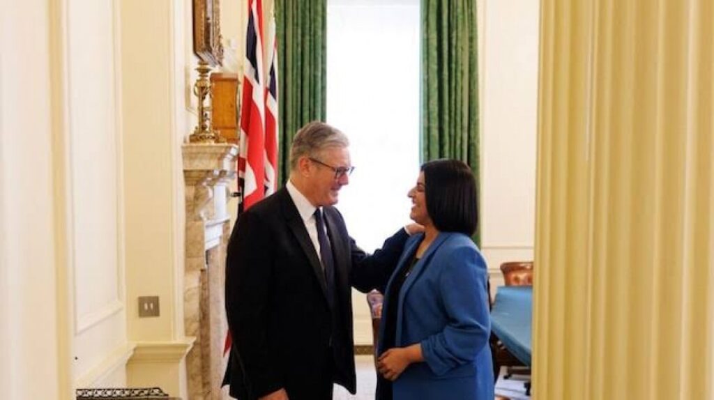 ব্রিটেনে বাংলাদেশিসহ নতুন অভিবাসীদের স্থায়ী বসবাসের শর্তে শিথিলতার আভাস?