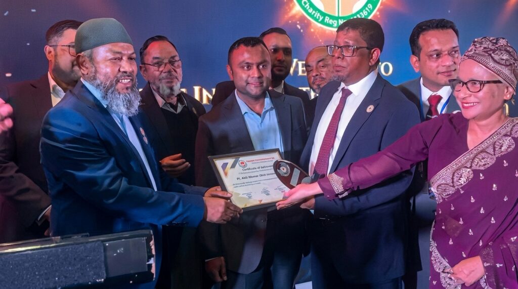 লন্ডনে বর্ণাঢ্য আয়োজনে গোলাপগঞ্জ হেল্পিং হ্যান্ডস ইউকে’র নতুন কমিটির অভিষেক